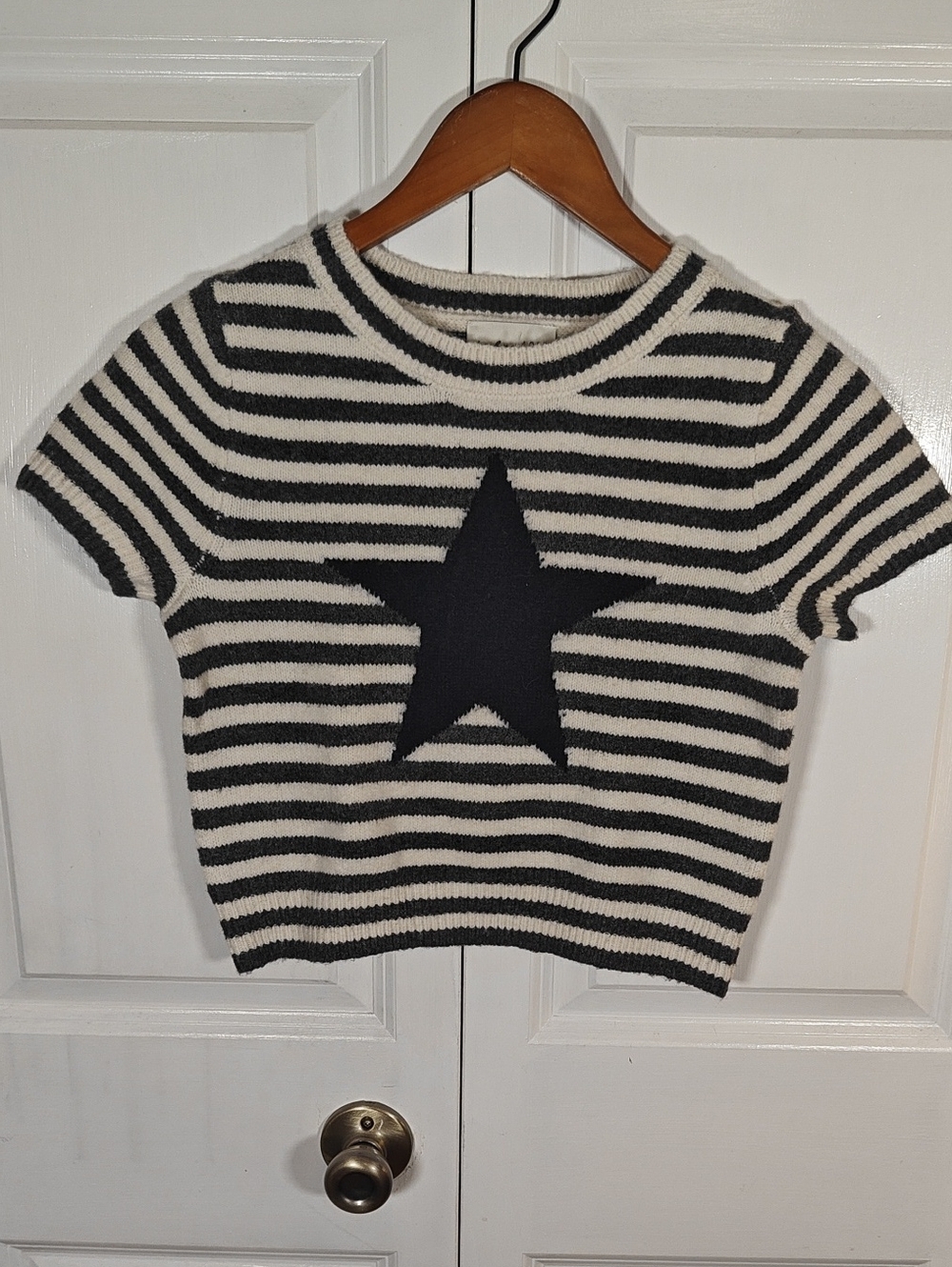 Freshman1996 Womens Black White Striped Star Short Sleeve Cropped Sweater Small